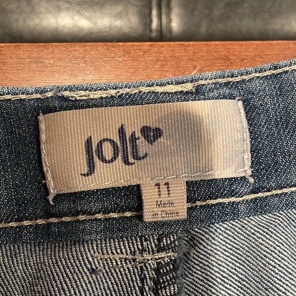 Jolt Shorts - Picture 2 of 5